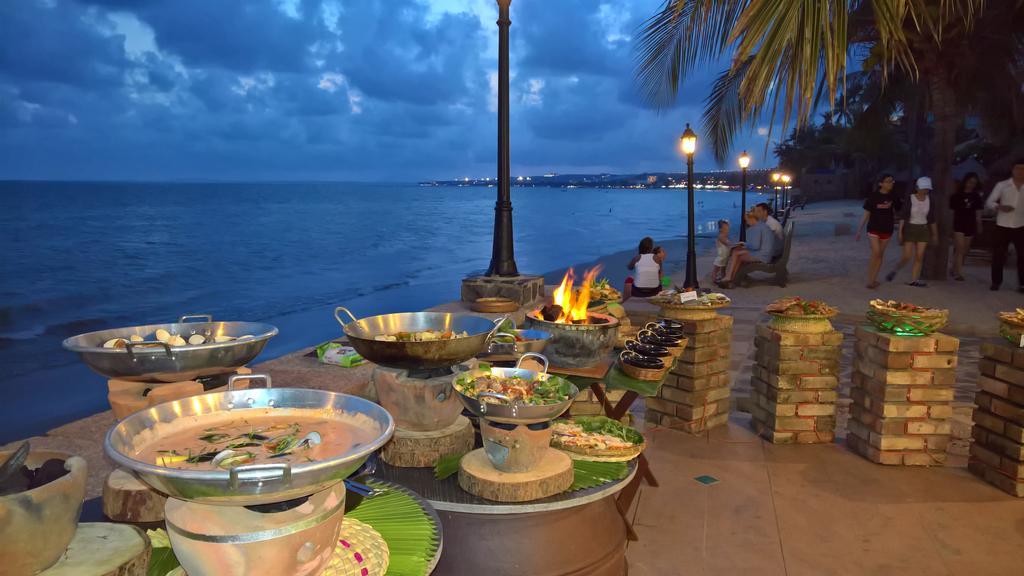 Dynasty Mui Ne Beach Resort Phan Thiet Exterior foto