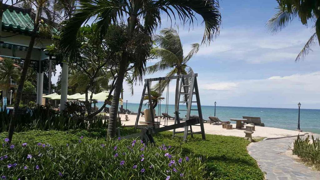 Dynasty Mui Ne Beach Resort Phan Thiet Exterior foto
